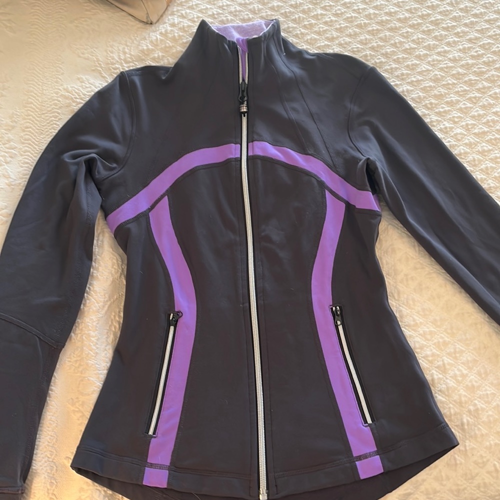 Lululemon Devine Jacket Gray Purple - image 1